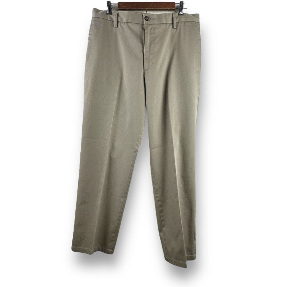 Dockers Men's Size 36x30 Khaki Dress Pants Pleated Front Classic Office Career